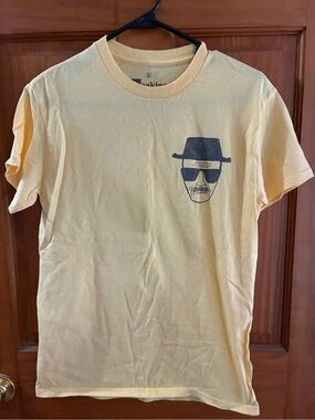 Men's Light Yellow Graphic Crew Tee with Minimal Chest Print